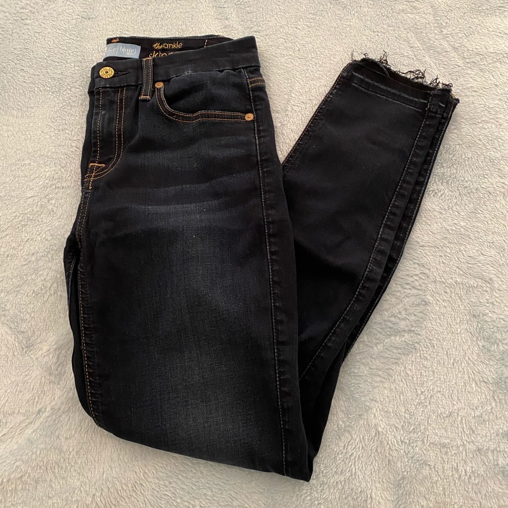 Skinny jeans.